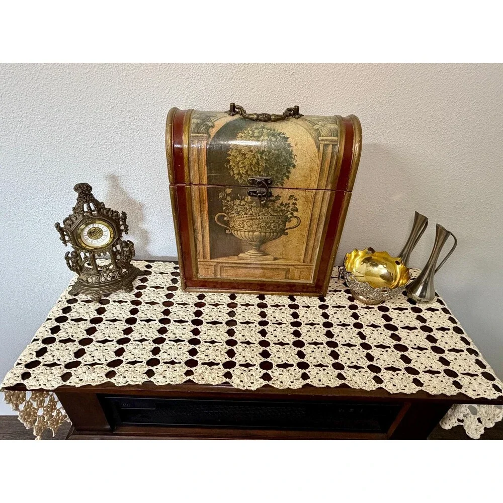 Vintage Cream Crochet Table Runner, Floral Openwork, Cottagecore Grannycore Deco